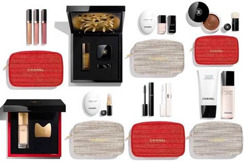 cofanetto natale chanel|Chanel Natale 2024 Collezione Make Up Foto e Swatch.